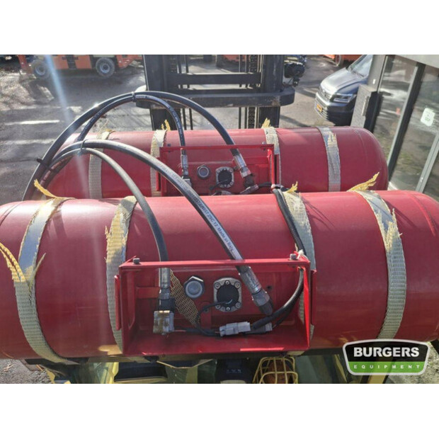 2013 Hyster H8.0FT-9-44816925