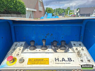 2015-hab-tr16jd-44817017