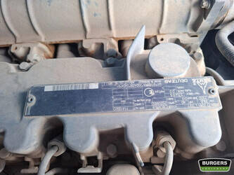 2015-hab-tr16jd-44817030