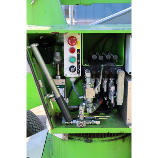 2015 Niftylift HR12NDE-44817158