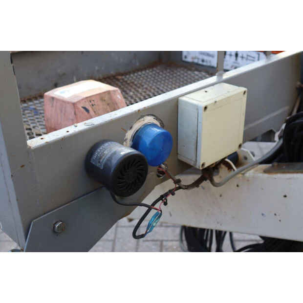 2014 نيفتيليفت HR12NDE-44817225