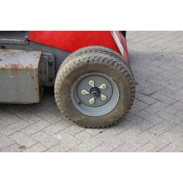 2015 Niftylift HR12-44817286