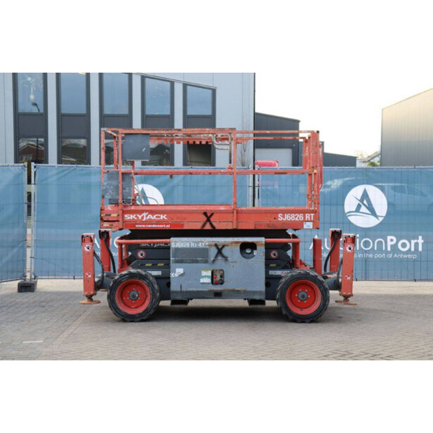 2015 SkyJack SJ6826RT-44817367