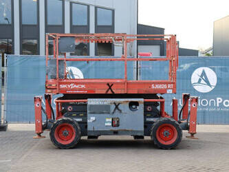 2015-skyjack-sj6826rt-1402723-44817367