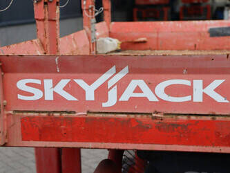 2015-skyjack-sj6826rt-1402723-44817388