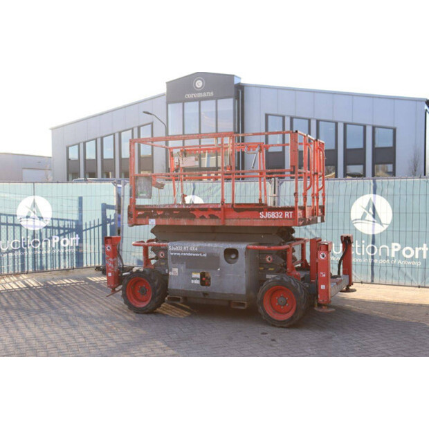 2015 سكايجاك SJ6832RT-44817491