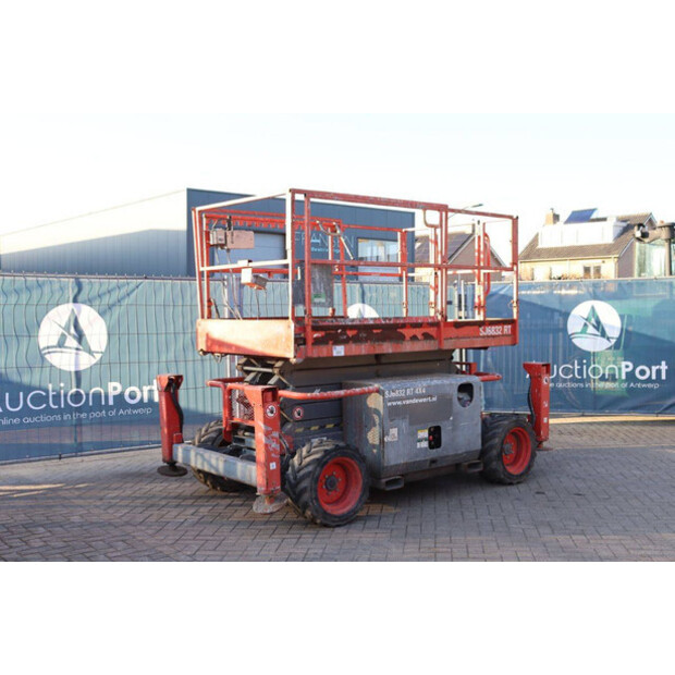 2015 سكايجاك SJ6832RT-44817494