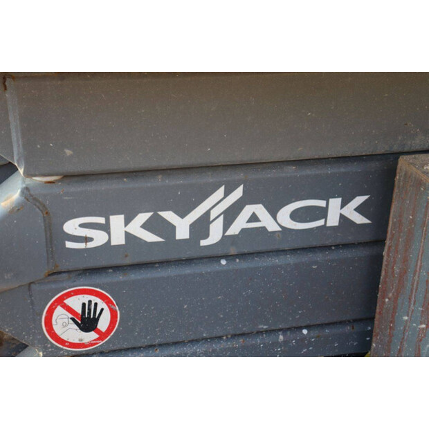 2015 سكايجاك SJ6832RT-44817499