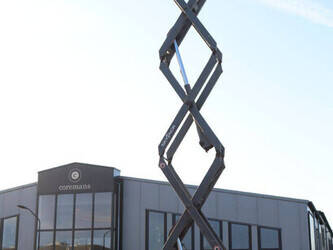 2015-skyjack-sj6832rt-1402725-44817523