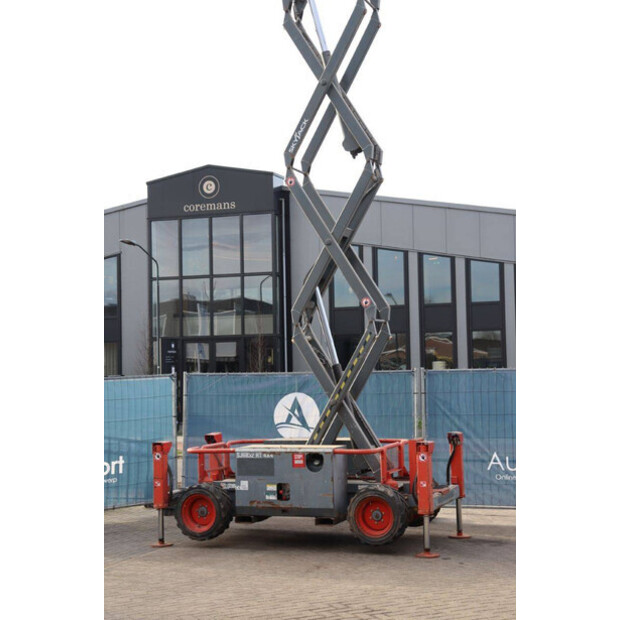 2015 SkyJack SJ6832 RT-44817589