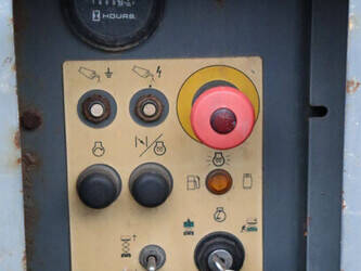 2015-skyjack-sj6832rt-1402728-44817628