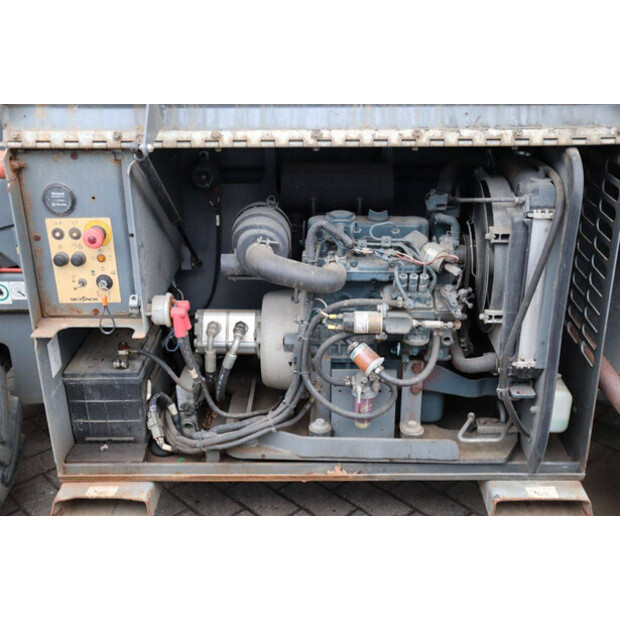 2015 سكايجاك SJ6832RT-44817630