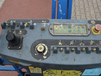 2007-jlg-m400ajpn-1402730-44817707