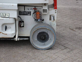 2016-jlg-2032es-1402734-44817809