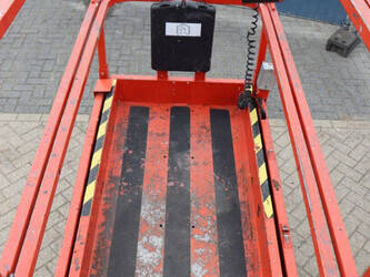 2013-genie-gs-2032-1402735-44817844