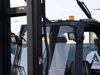 2013-fenwick-linde-h30d-02-1402747-44818233