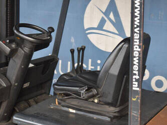 2000-still-r20-16-1402766-44819044