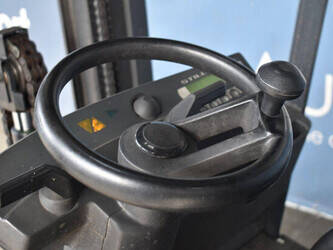 2000-still-r20-16-1402766-44819047