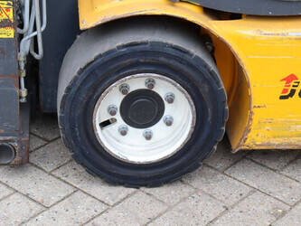 2011-jungheinrich-efg216k-1402772-44819273