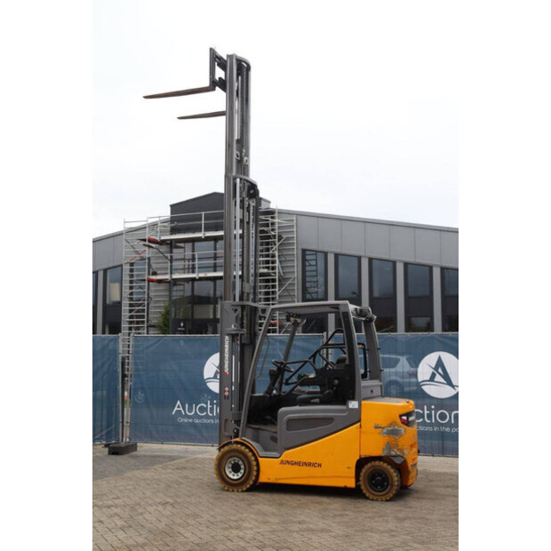 2016 Jungheinrich EFG 425S-44819418