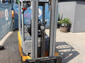 2016-jungheinrich-efg215-1402776-44819443