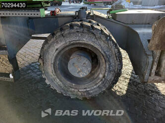 2010-sennebogen-821-1402675-44819445