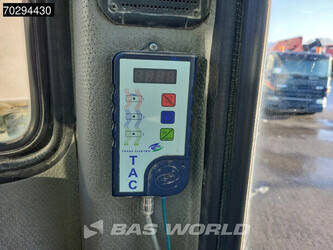 2010-sennebogen-821-1402675-44819473