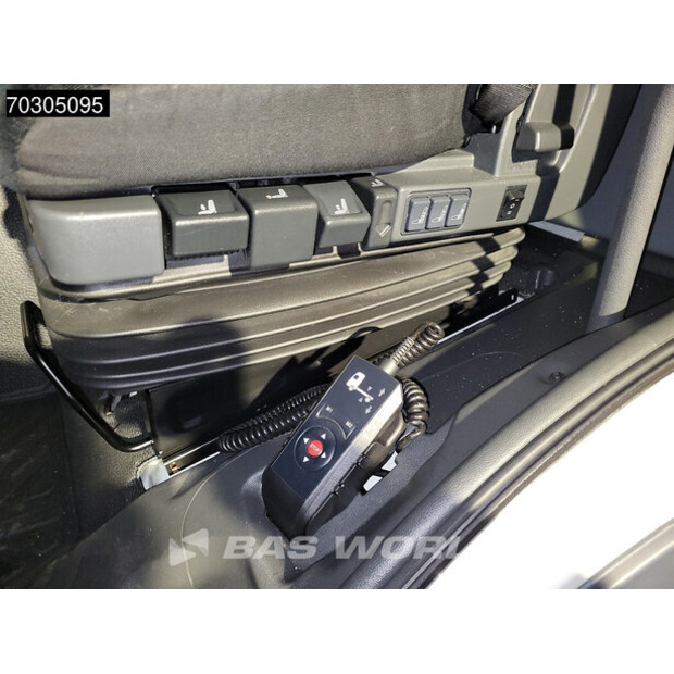 2018 Mercedes-Benz Atego 1524-44819840