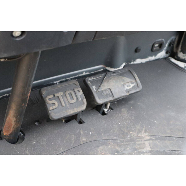 2013 Fenwick-Linde H25T-02-44819872