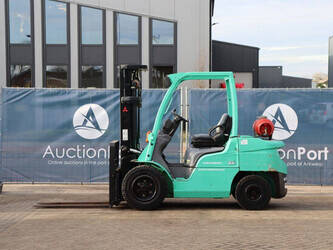 2010-mitsubishi-fg35n-1402789-44819974