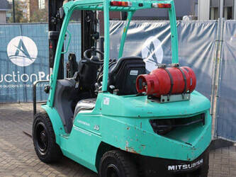 2010-mitsubishi-fg35n-1402789-44819976