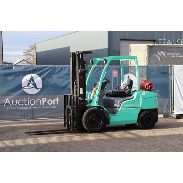 2010 MITSUBISHI FG35N-44819981