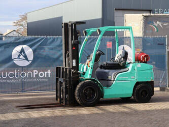 2010-mitsubishi-fg35n-1402789-44819981