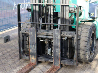 2010-mitsubishi-fg35n-1402789-44819983