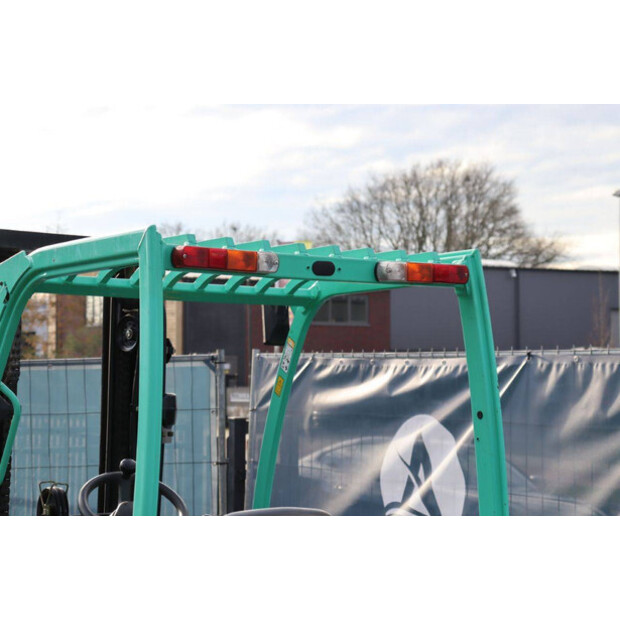 2010 MITSUBISHI FG35N-44820005