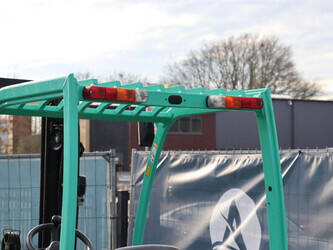 2010-mitsubishi-fg35n-1402789-44820005