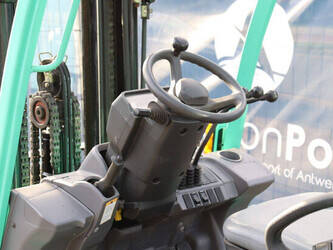 2010-mitsubishi-fg35n-1402789-44820015