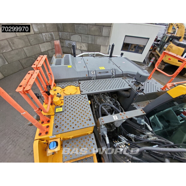 2019 Volvo EC300EL-44820123