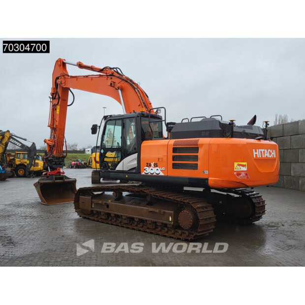 2018 Hitachi ZX300LC-6-44820233