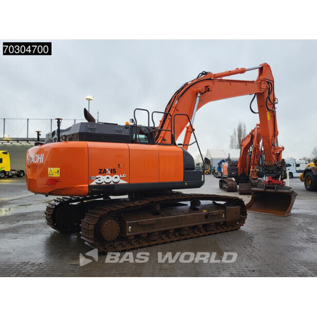 2018 Hitachi ZX300LC-6-44820236