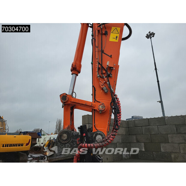 2018 Hitachi ZX300LC-6-44820241