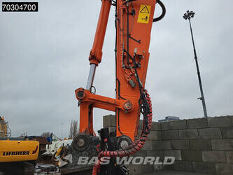 2018-hitachi-zx300lc-6-1402795-44820241