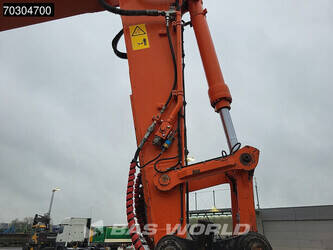 2018-hitachi-zx300lc-6-1402795-44820242