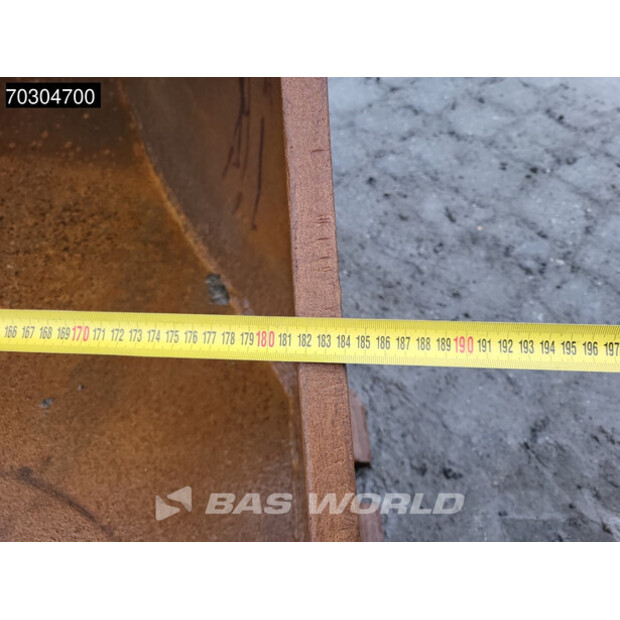 2018 Hitachi ZX300LC-6-44820248