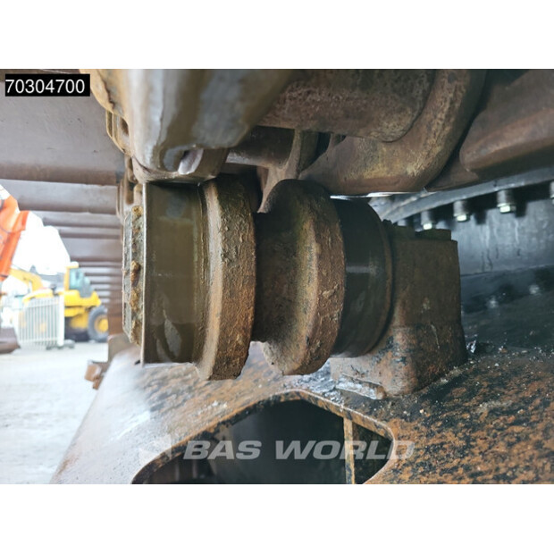 2018 Hitachi ZX300LC-6-44820262