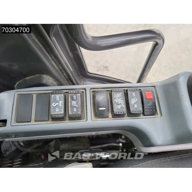 2018 Hitachi ZX300LC-6-44820272