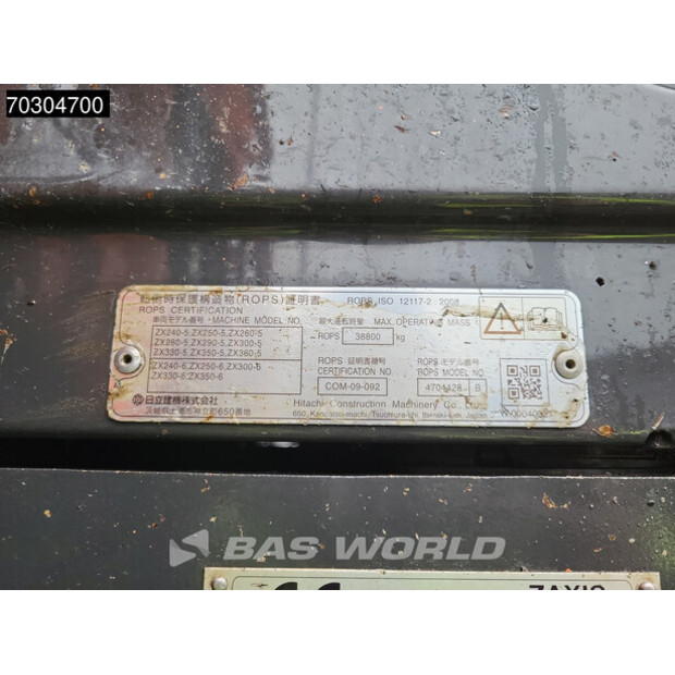 2018 Hitachi ZX300LC-6-44820277