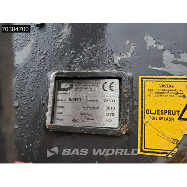 2018 Hitachi ZX300LC-6-44820279