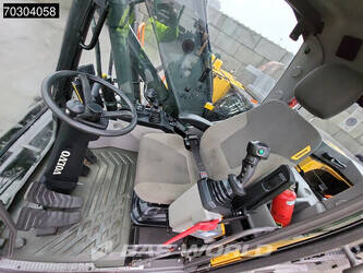 2017-volvo-ewr150e-1402798-44820380