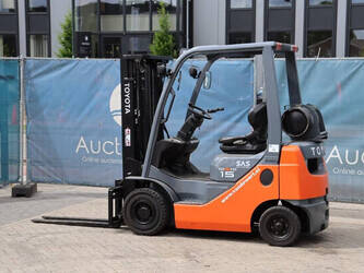 2008-toyota-02-8fgf18-1402799-44820401